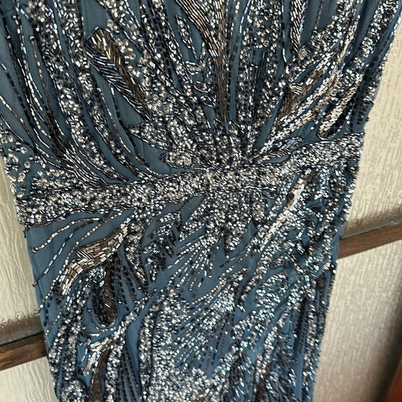 Mac Duggal beaded Cap sleeve gown size 12. NEW $598 sold out - Picture 10 of 17